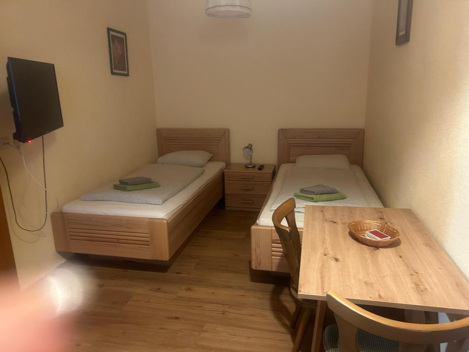 Gasthof Mit Seeterasse & Appartements Zur Landeroith Weyregg Exteriör bild