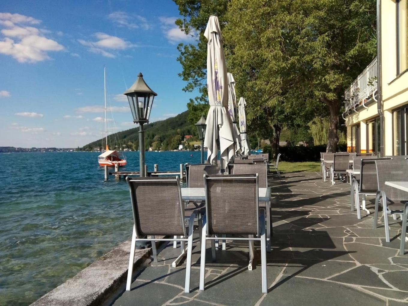 Gasthof Mit Seeterasse & Appartements Zur Landeroith Weyregg Exteriör bild